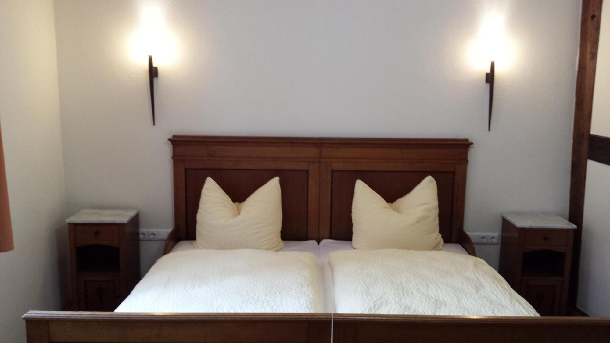Fachwerk-Hotel Eisenbart Hannoversch Münden Kamer foto