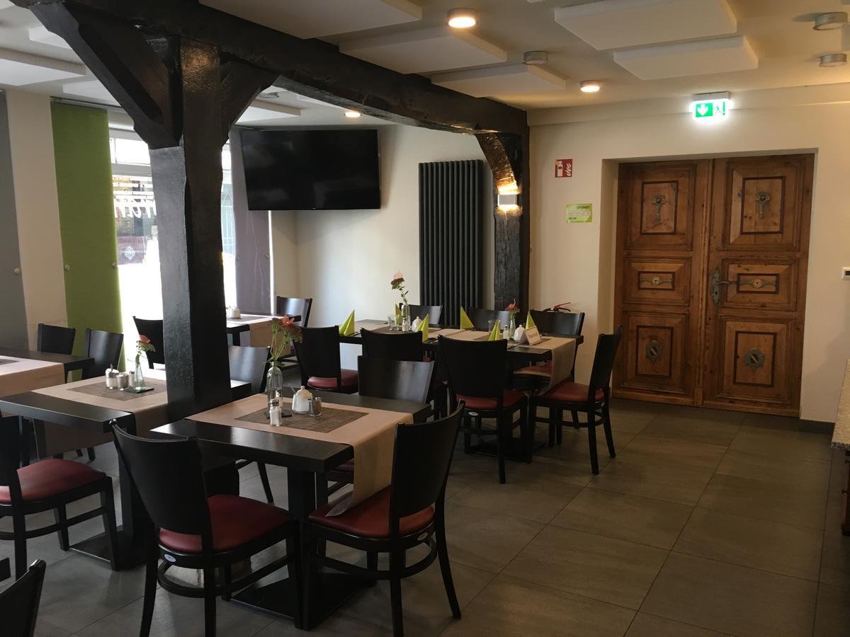 Fachwerk-Hotel Eisenbart Hannoversch Münden Buitenkant foto