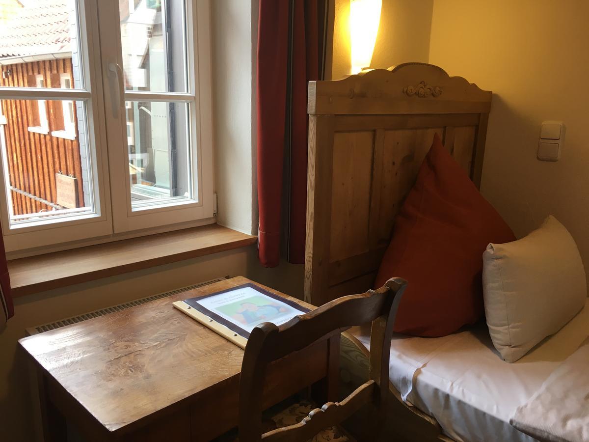 Fachwerk-Hotel Eisenbart Hannoversch Münden Buitenkant foto